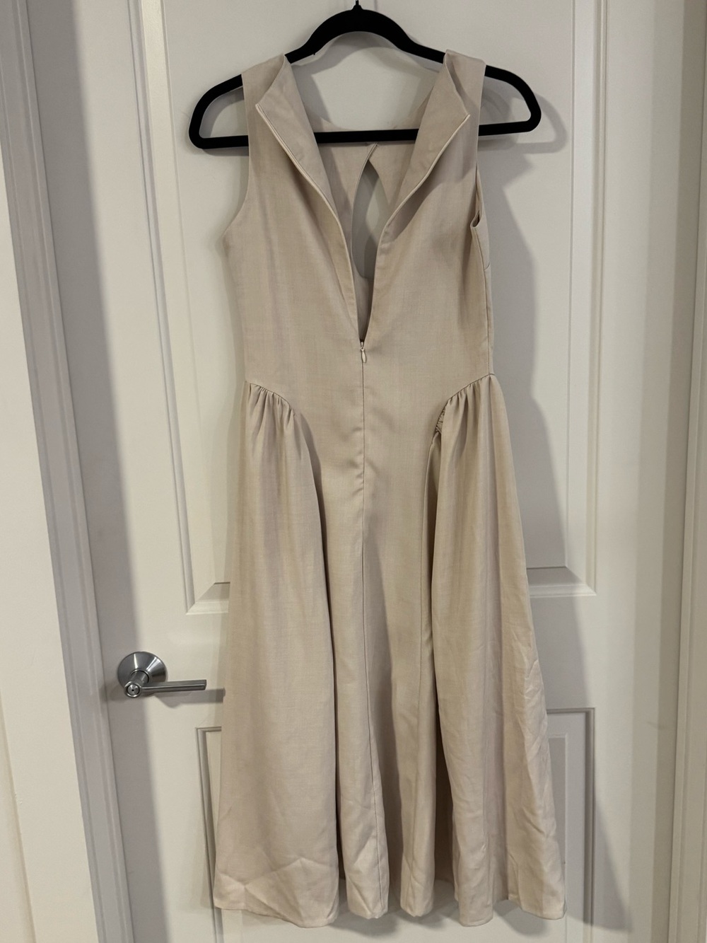 Commense Women’s Size Small Ivory Sleeveless Keyhole Maxi Dress - Picture 14 of 14